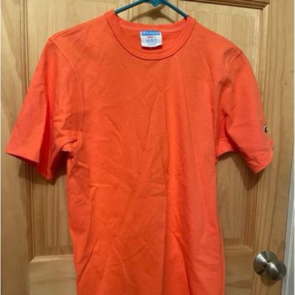 New Still has part of the tag on it, Men’s Size Small Champion T-Shirt